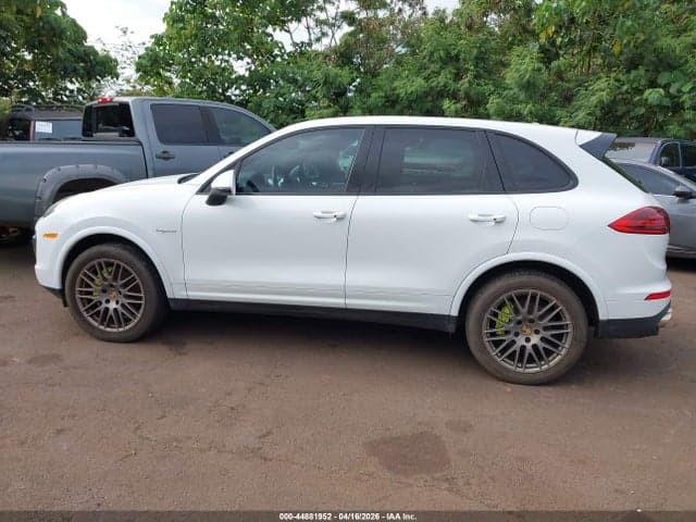 2017 PORSCHE CAYENNE E-HYBRID 6