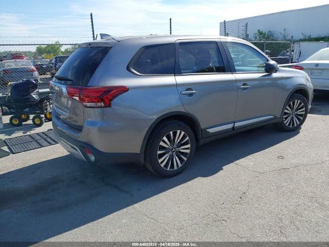 2020 MITSUBISHI OUTLANDER ES 2.4 4