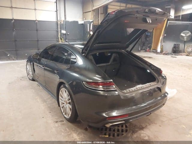 2022 PORSCHE PANAMERA 4/4 3