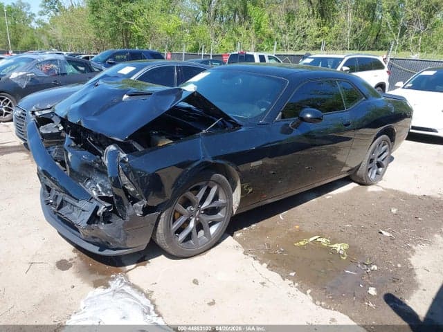 2019 DODGE CHALLENGER SXT 2