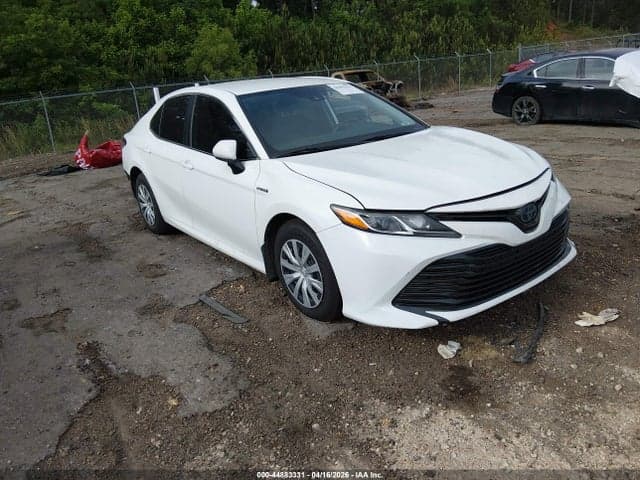 2020 TOYOTA CAMRY LE HYBRID - 1