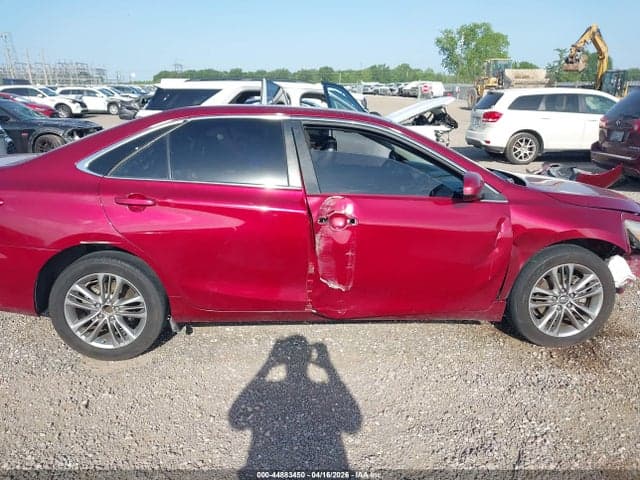 2017 TOYOTA CAMRY SE 14
