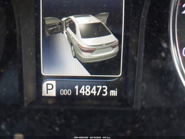 2017 TOYOTA CAMRY SE 16
