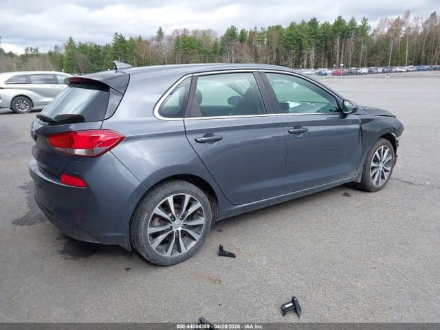 2019 HYUNDAI ELANTRA GT 4