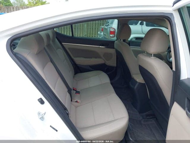 2019 HYUNDAI ELANTRA SEL 8