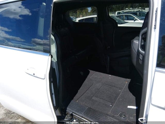 2025 CHRYSLER PACIFICA SELECT 8
