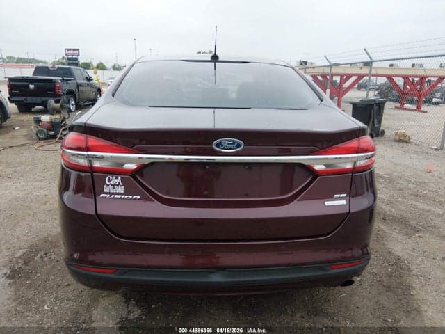 2018 FORD FUSION SE 16