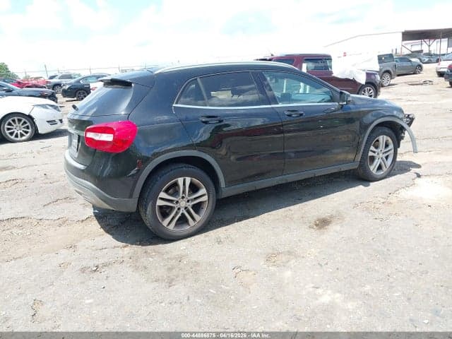 2017 MERCEDES-BENZ GLA 250 4