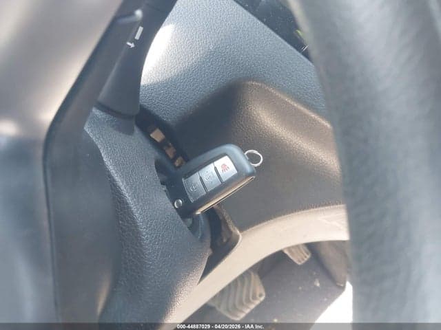 2019 NISSAN ROGUE S 11
