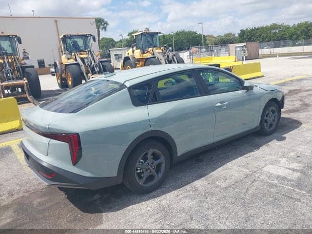 2026 KIA K4 LXS 4