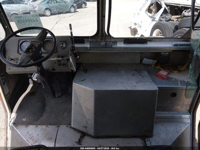 1981 GMC FORWARD CONTROL CHASSIS P3500 6