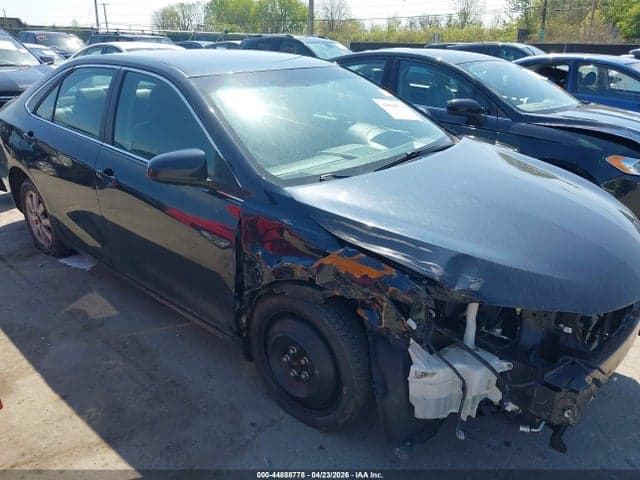 2017 TOYOTA CAMRY SE - 1