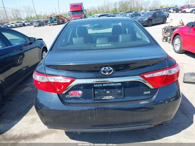 2017 TOYOTA CAMRY SE 17