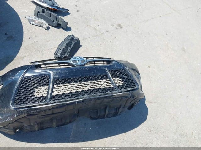 2017 TOYOTA CAMRY SE 18