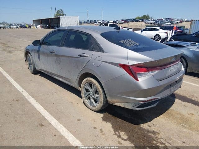 2022 HYUNDAI ELANTRA SEL 3