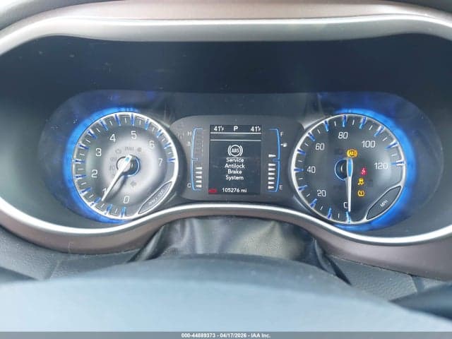 2020 CHRYSLER VOYAGER LXI 7