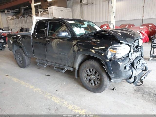 2020 TOYOTA TACOMA SR5 V6 1
