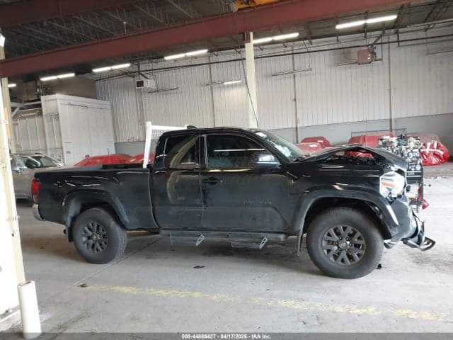 2020 TOYOTA TACOMA SR5 V6 13