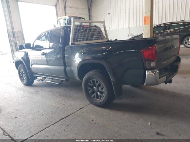 2020 TOYOTA TACOMA SR5 V6 3