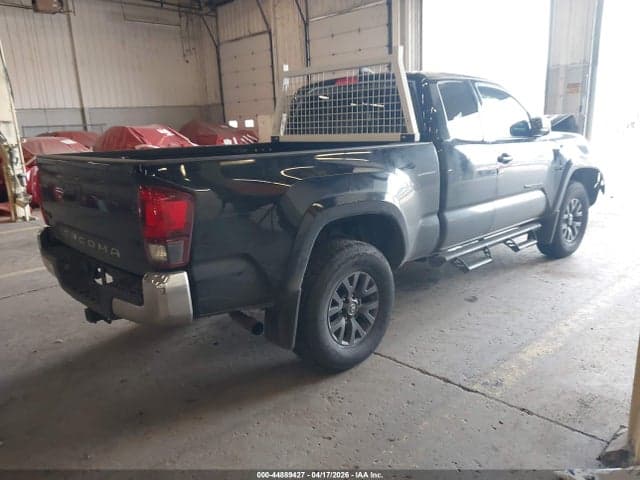 2020 TOYOTA TACOMA SR5 V6 4