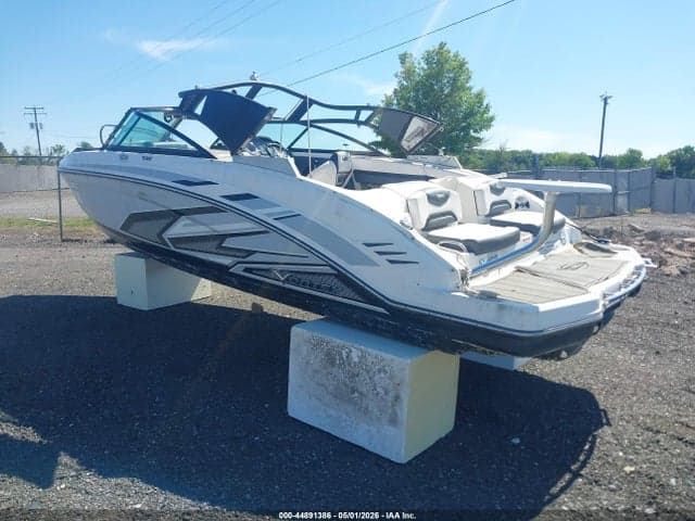 2020 CHAPARRAL 22' 3