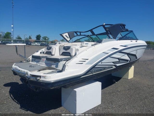 2020 CHAPARRAL 22' 4