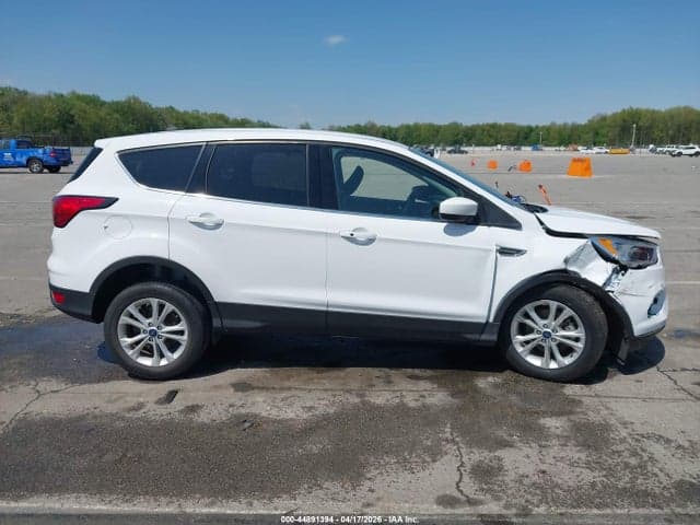 2019 FORD ESCAPE SE 13