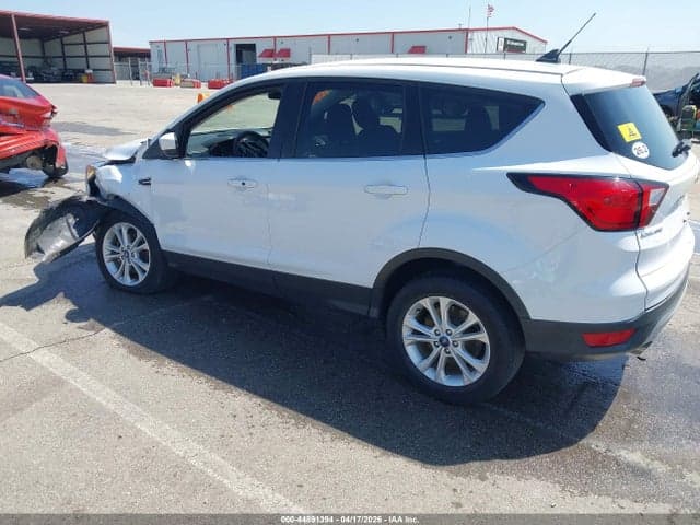 2019 FORD ESCAPE SE 3