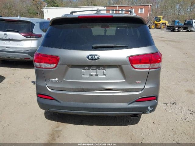 2018 KIA SORENTO 2.4L LX 17