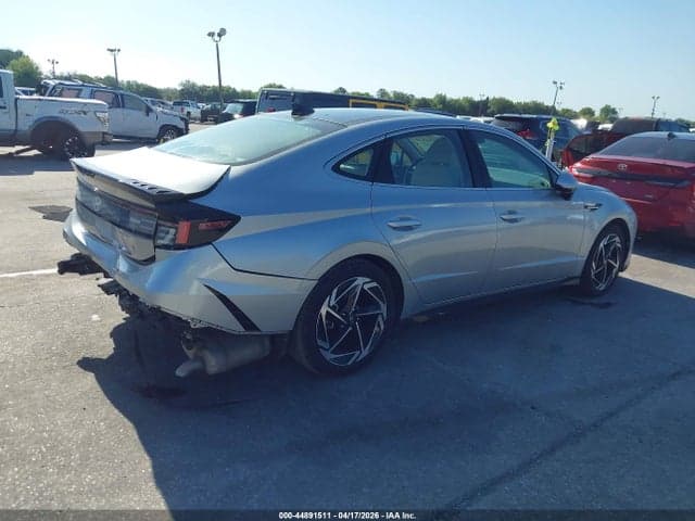 2024 HYUNDAI SONATA SEL 4