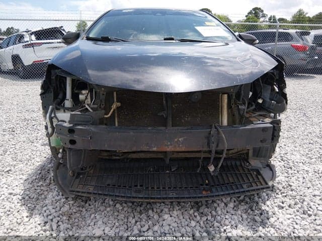 2017 TOYOTA COROLLA SE 6