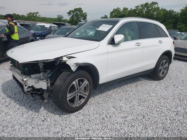 2018 MERCEDES-BENZ GLC 300 2