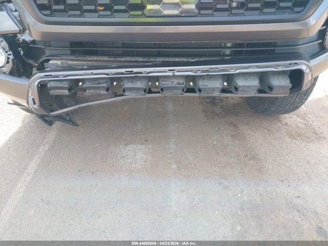 2018 TOYOTA TACOMA SR5 18
