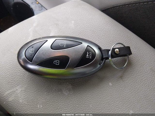 2025 HYUNDAI ELANTRA LIMITED 11