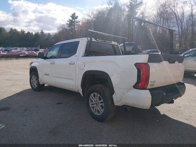 2023 TOYOTA TUNDRA SR5 3