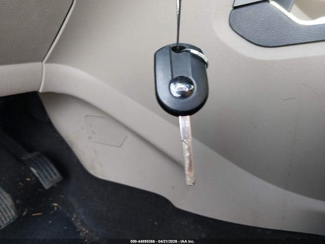 2017 FORD ESCAPE SE 11