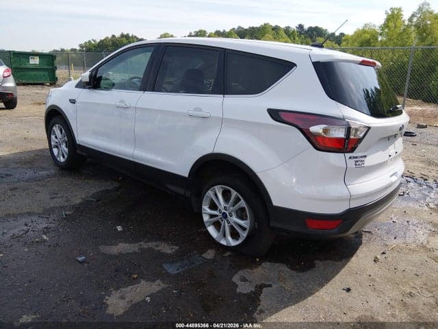 2017 FORD ESCAPE SE 3