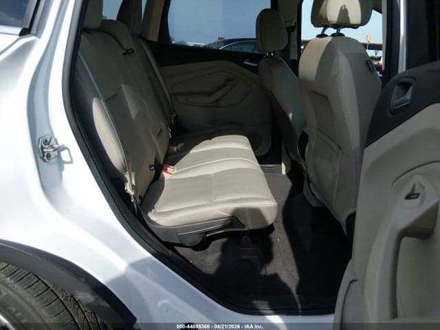2017 FORD ESCAPE SE 8