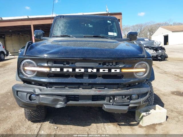 2024 FORD BRONCO OUTER BANKS 11
