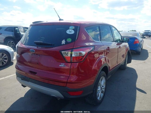 2017 FORD ESCAPE SE 4