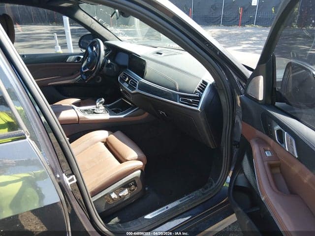 2024 BMW X7 M60I 5