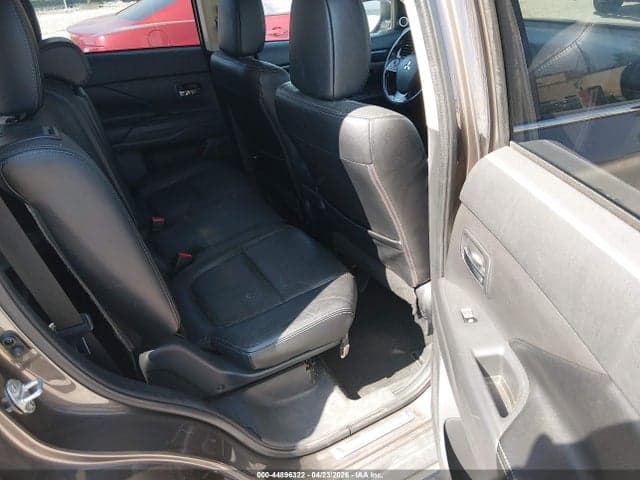 2017 MITSUBISHI OUTLANDER SEL 8
