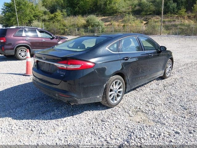 2017 FORD FUSION SE 4
