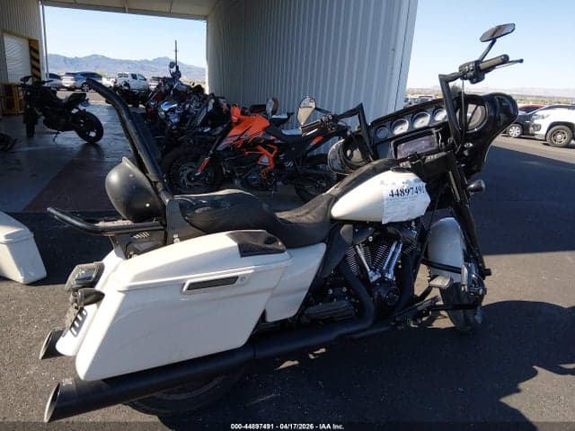 2023 HARLEY-DAVIDSON FLHXST 4