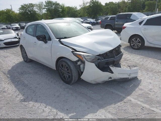 2020 TOYOTA YARIS LE