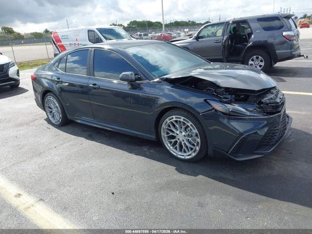 2026 TOYOTA CAMRY SE 1