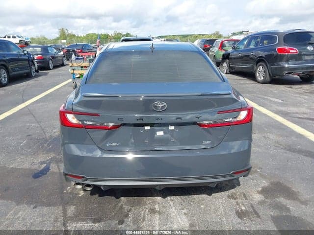 2026 TOYOTA CAMRY SE 17