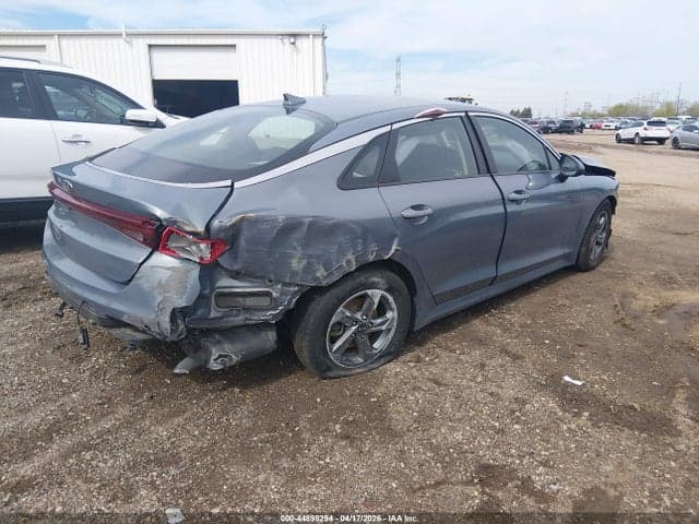 2021 KIA K5 LX 4