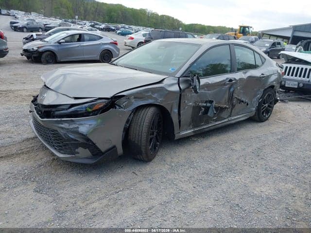2025 TOYOTA CAMRY SE 2