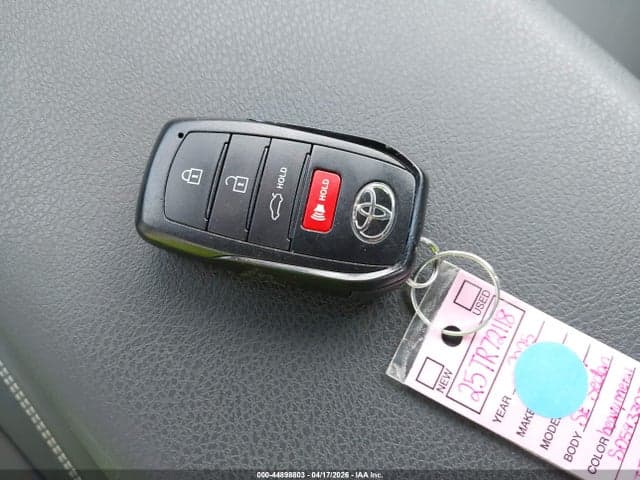 2025 TOYOTA CAMRY SE 11